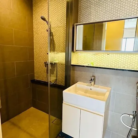 Lucentia Residents At Bbcc Lalaport Bukit Bintang Apartment Kuala Lumpur Exterior photo