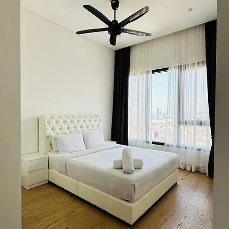 Lucentia Residents At Bbcc Lalaport Bukit Bintang Apartment Kuala Lumpur Exterior photo