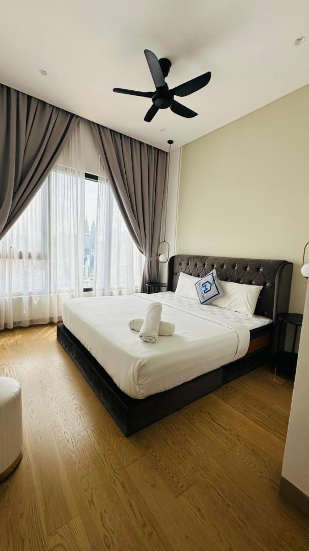 Lucentia Residents At Bbcc Lalaport Bukit Bintang Kuala Lumpur